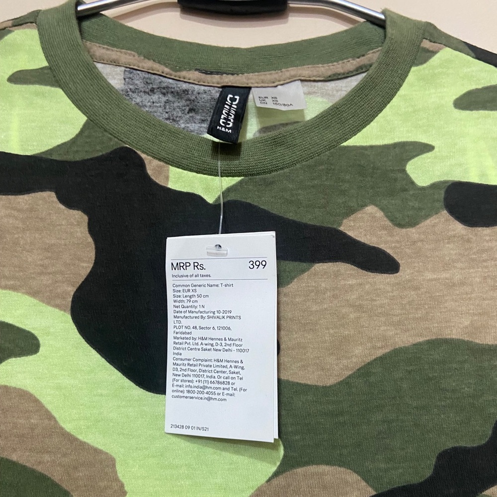 H & M brand new camouflage print tshirt - Picture 2 of 2